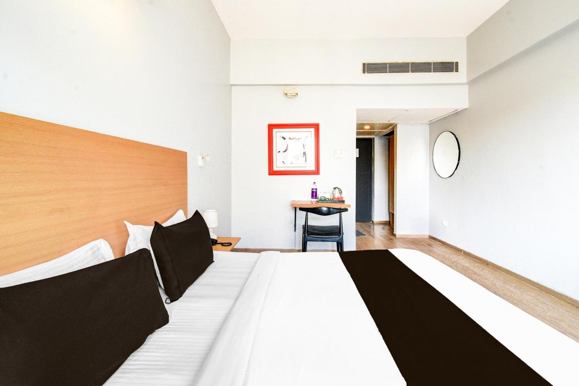 Hotel Super Townhouse Lakdikapul Hajdarabad Zewnętrze zdjęcie