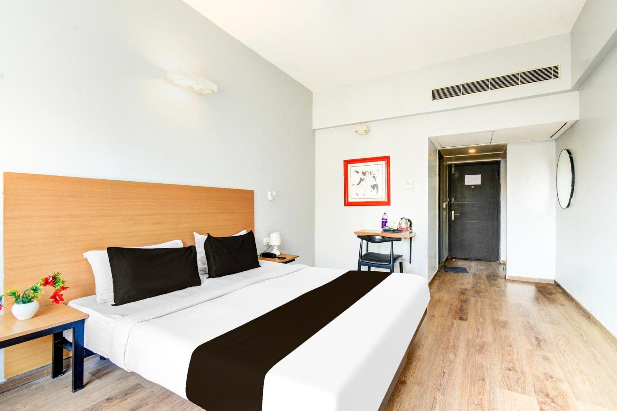 Hotel Super Townhouse Lakdikapul Hajdarabad Zewnętrze zdjęcie