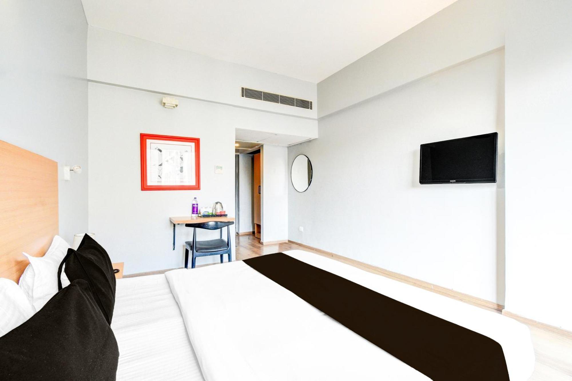 Hotel Super Townhouse Lakdikapul Hajdarabad Zewnętrze zdjęcie