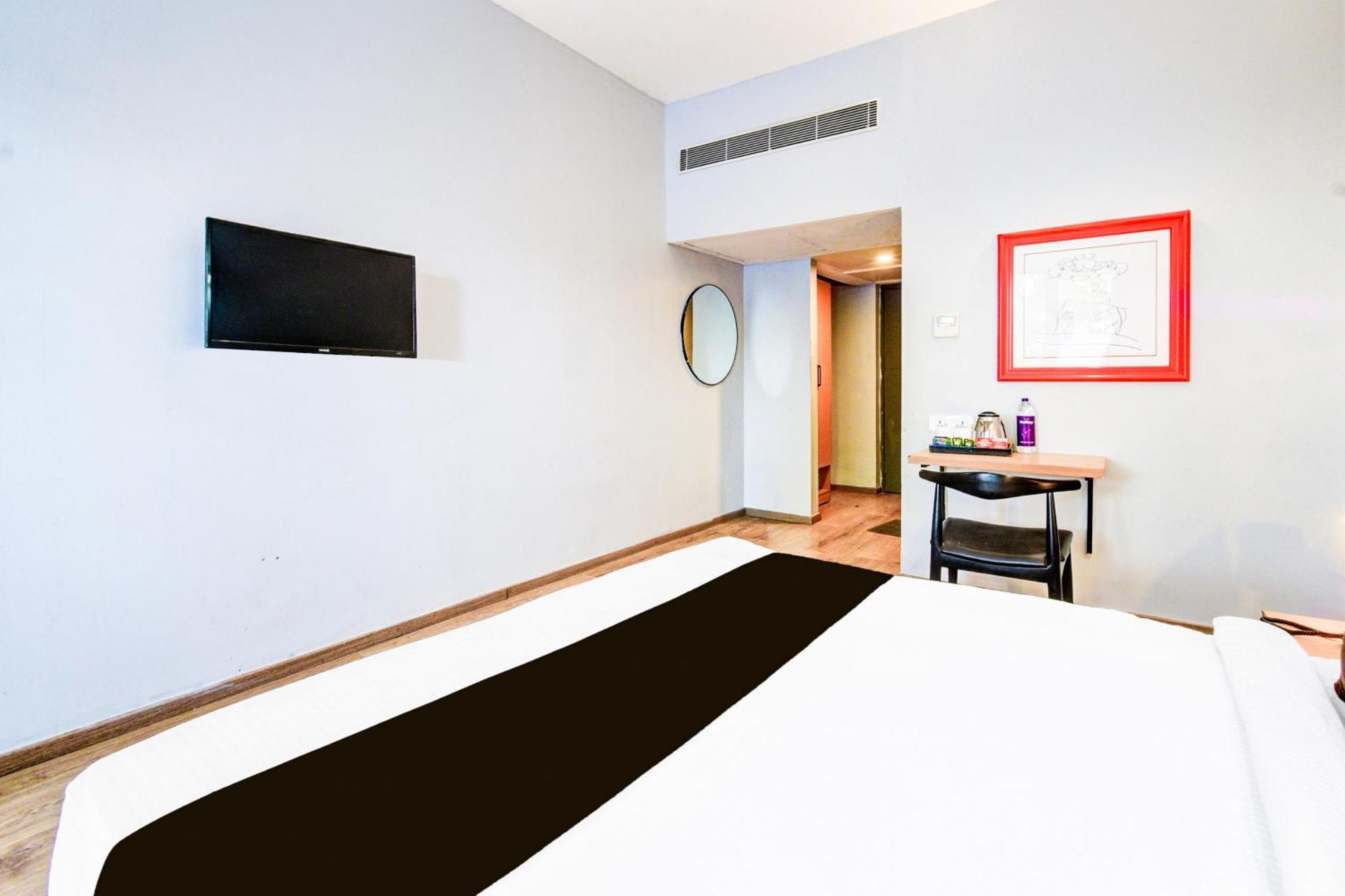 Hotel Super Townhouse Lakdikapul Hajdarabad Zewnętrze zdjęcie