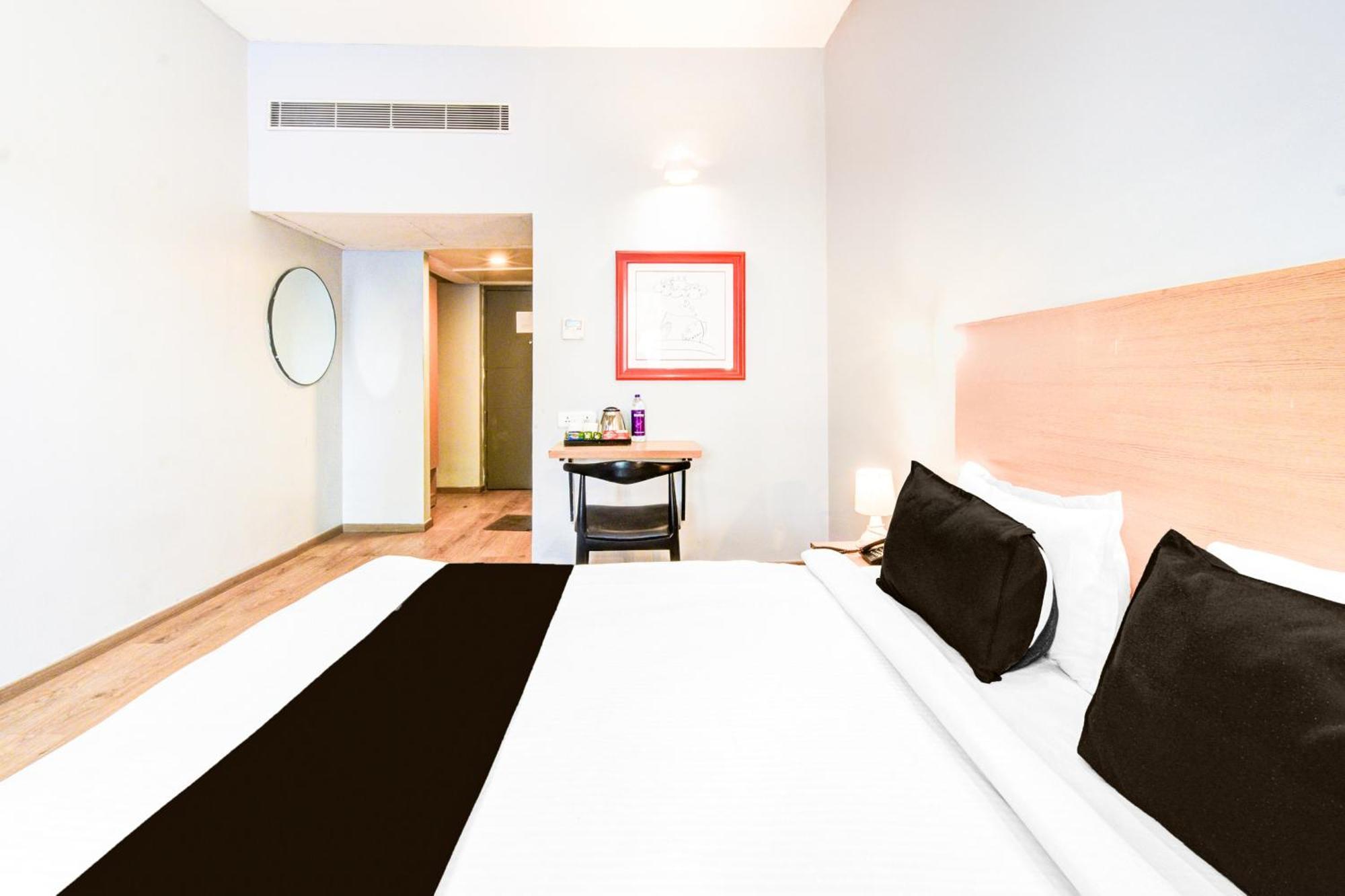 Hotel Super Townhouse Lakdikapul Hajdarabad Zewnętrze zdjęcie