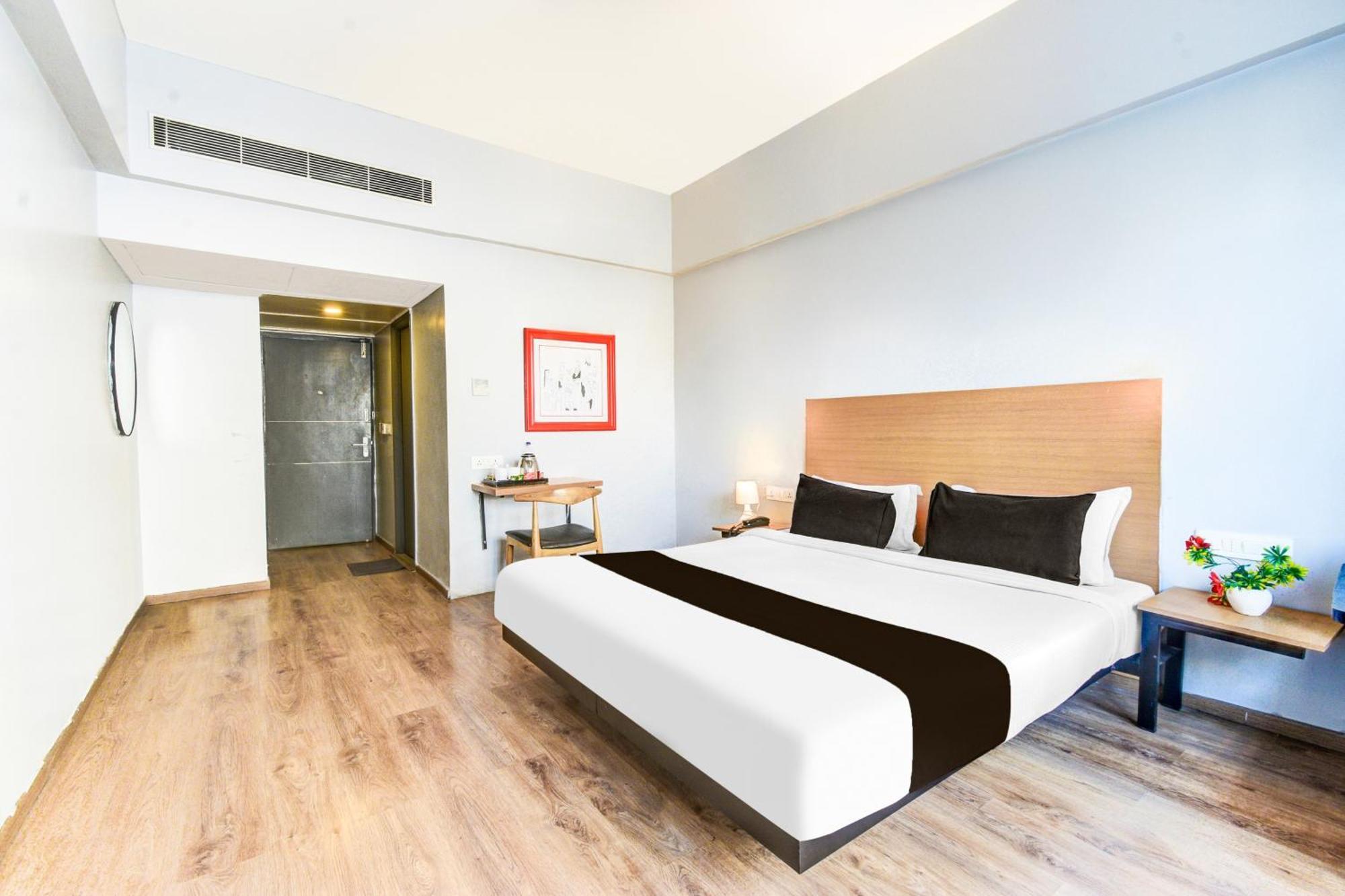 Hotel Super Townhouse Lakdikapul Hajdarabad Zewnętrze zdjęcie